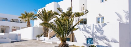 Nikos Hotel