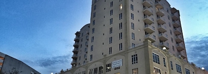 Towers Of Dadeland By Miami Vacations