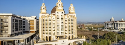 J'adore Deluxe Hotel & Spa