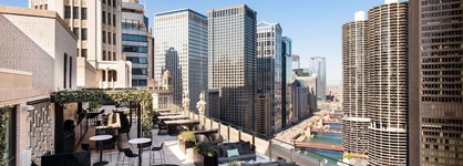 Londonhouse Chicago, Curio Collection By Hilton