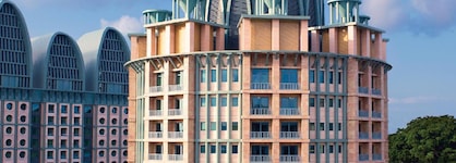 Resorts World Sentosa - Crockfords Tower
