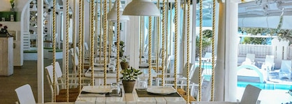 Acrotel Athena Residence