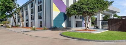 Spark By Hilton Grand Prairie