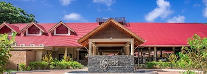 Oasis Hotel Restaurant & Spa