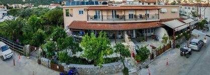 Polykratis Rooms