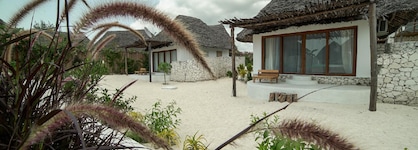 Zanbluu Beach Hotel