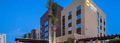 Suncoast Park Hotel Anaheim, Tapestry Collection By Hilton