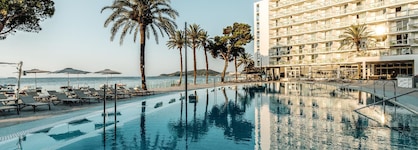 The Ibiza Twiins By Sirenis