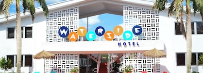 Waterside Hotel And Suites