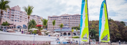 Azul Ixtapa Beach Resort &  Convention Center - All Inclusive