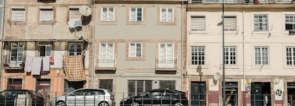 Oporto Trendy River