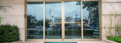 Gloria Garden Suites