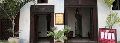 Emerson Spice Hotel
