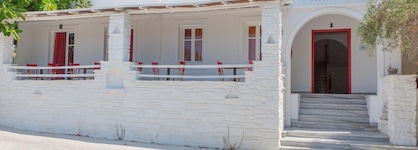 Acqua Vatos Paros Hotel