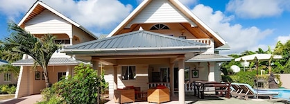Villa Aya