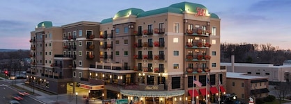 Inn At 500 Capitol