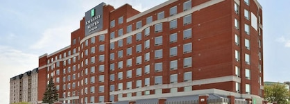 Embassy Suites By Hilton Montreal Airport