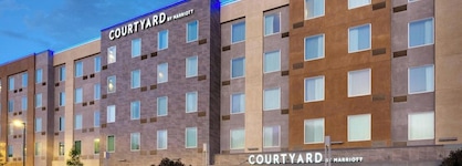 Courtyard By Marriott Los Angeles Lax Hawthorne