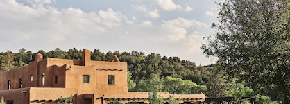 Bishop's Lodge, Auberge Collection