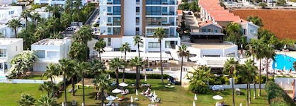 Leonardo Crystal Cove & Spa By The Sea - Adults Only