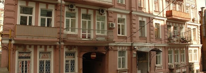 Kiev Accommodation Apartments On Mikhailivska St.