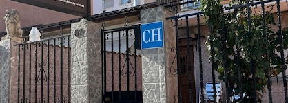 Hostal Avenida 57
