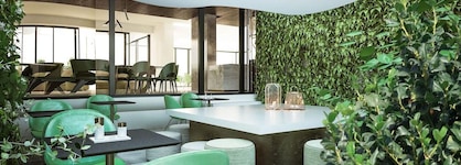 We Me Suite Hotel