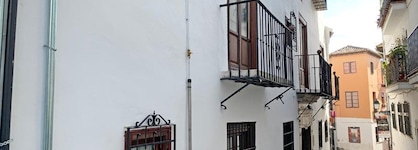 Apartamentos Boutique Granada 3000