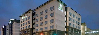 Holiday Inn Express Milwaukee Downtown By Ihg