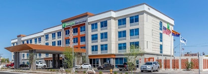 Holiday Inn Express & Suites Phoenix Dwtn - State Capitol By Ihg