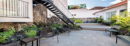 Pestana Fisherman Village