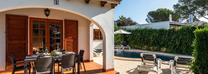 Villa in Cala Blanca per 4 persone con 3 camere Ref. 431411