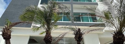 Central Suites Tower