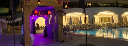 Side Moon Palace Hotel