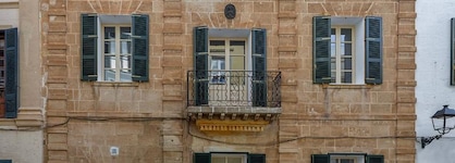 Seranova Luxury Hotel - Adults Only