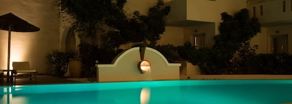 Parasol Luxury Hotel & Suites