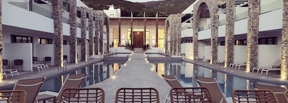 Cavo Suites