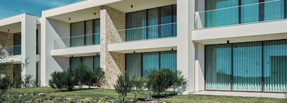 West Cliffs Ocean & Golf Resort