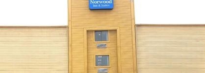 Norwood Inn & Suites Milwaukee