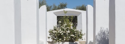 Kallos Villas & Suites
