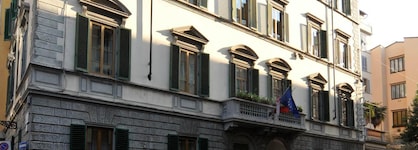 Hotel De La Pace