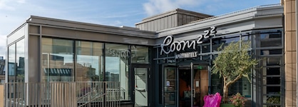 Roomzzz Edinburgh