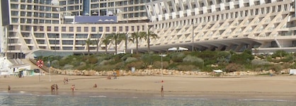 Sesimbra Oceanfront Hotel