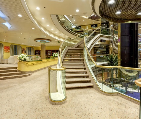 Immagine Monarch 10