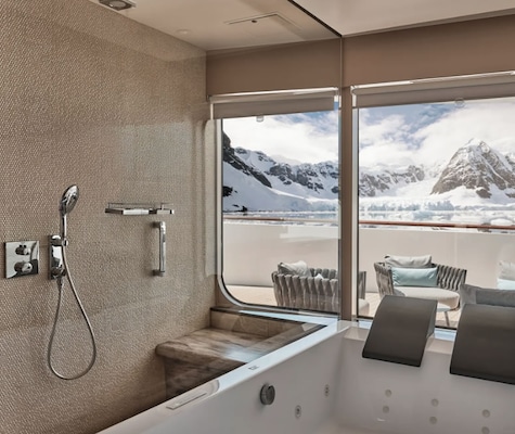 Immagine Silver Endeavour 9