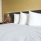Glen Capri Inn & Suites - Burbank Universal - map