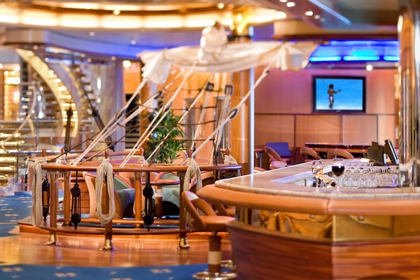 Immagine Independence of the Seas 6