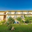 Mavruka Hotel