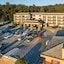 Yosemite Southgate Hotel & Suites