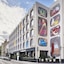 Chromatics Hotel & Restaurant The Hill Club
